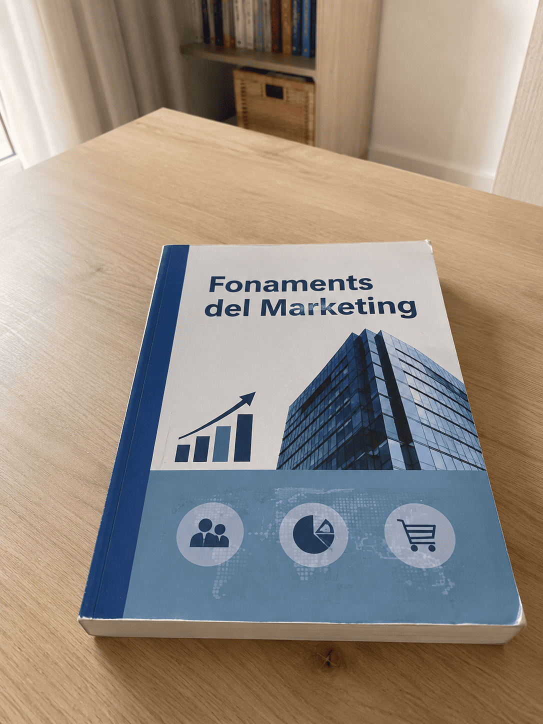 Llibre de text de Fonaments de Màrqueting